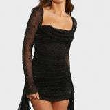 Sónia - Vestido Mini com Brilho e Decote
