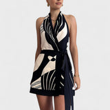 Valentina - Sofisticação em Preto e Branco