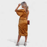 Cátia - Vestido com Brilho em Cetim