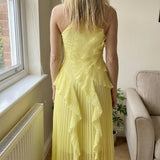 Leonor | Vestido Plissado com Folhos Elegante